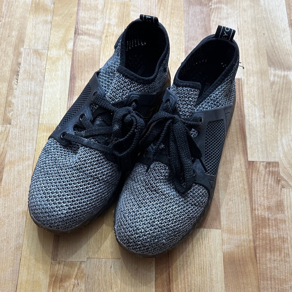 STEEL TOE! Black and Gray Knit Sneakers